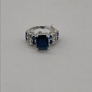 Fashion jewelry ring size 6